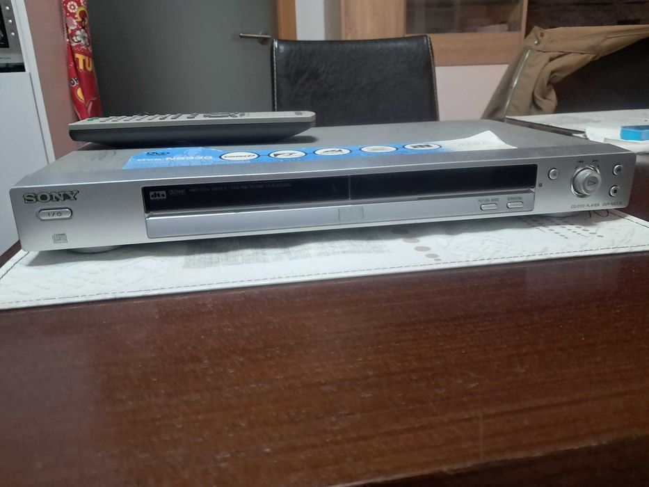 Leitor DVD e CD Sony