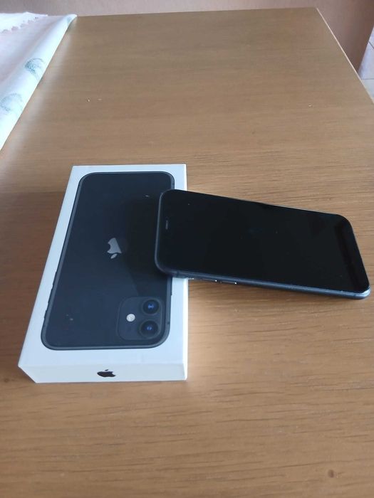 iphone 11 64gb com carregador e capas
