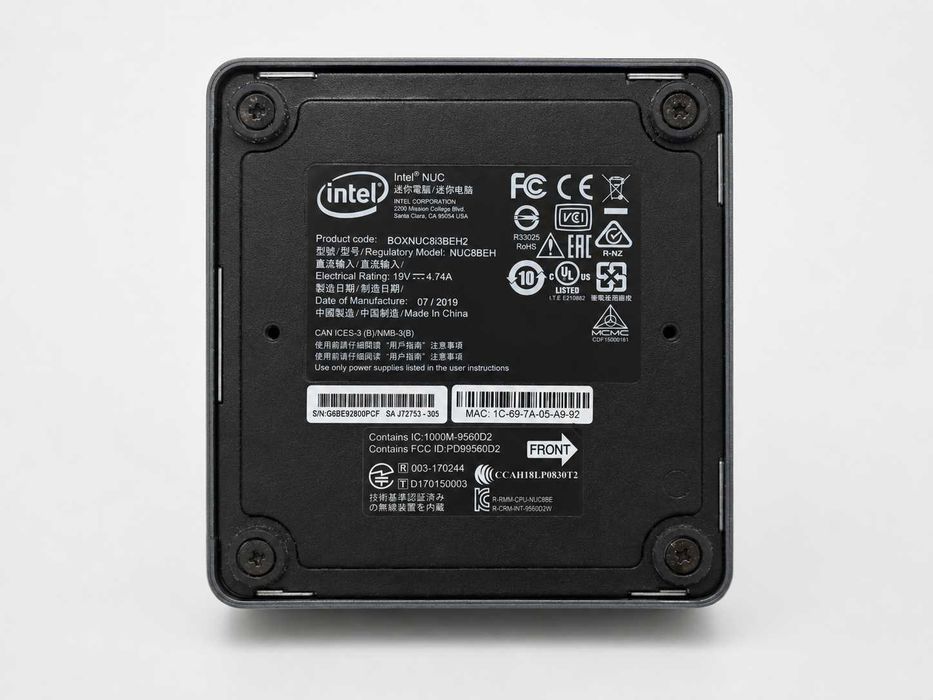 Intel NUC 8 i3 / 8 GB RAM / SSD 240 GB