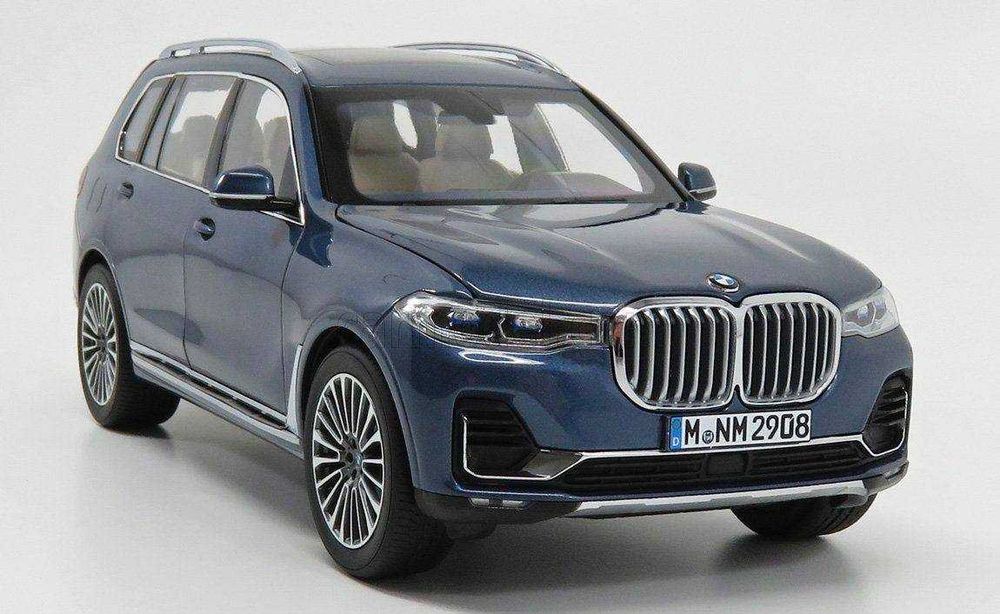 BMW X7 масштаб 1:18 от Norev, БМВ Х7 на подарок или в коллекцию