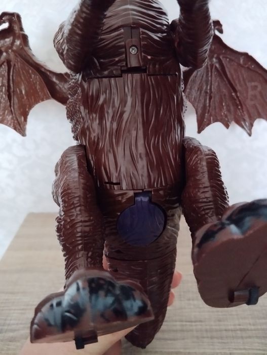 Дракон зі звуковими ефектами