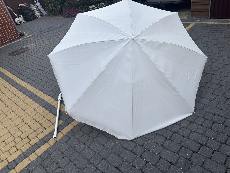 Parasol biały  ogrodowy