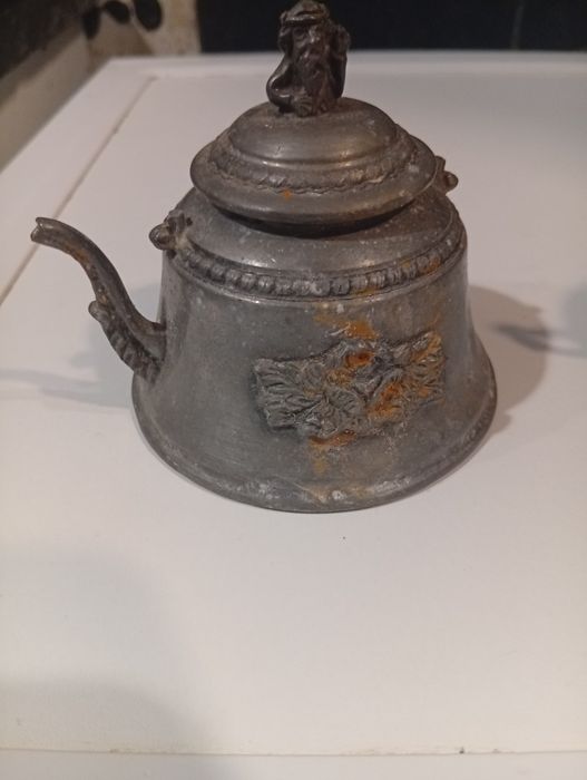Tin Jars486460637735168002