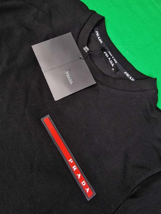 Bluza męska okrągła Prada czarna premium OUTLET