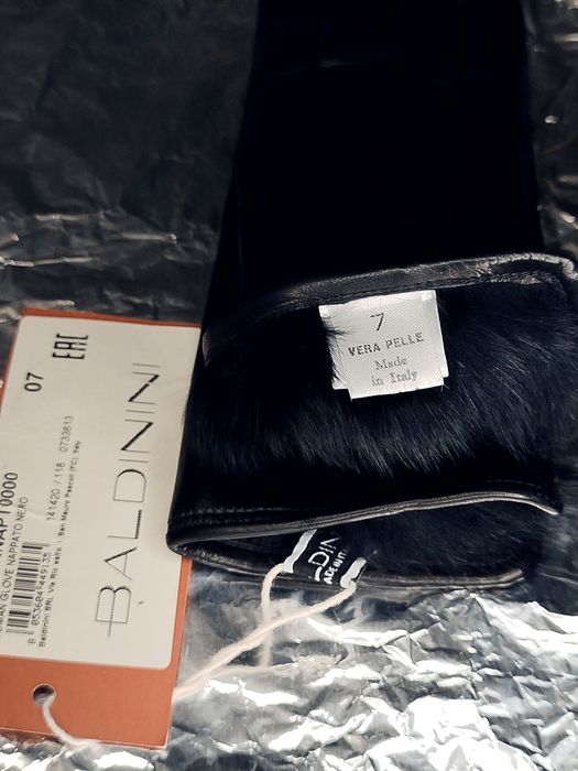 Жіночі шкіряні рукавички