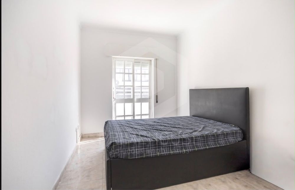 5 Quartos Disponíveis - Quinta do Conde, Sesimbra - Casa Mista - Tudo Incluído