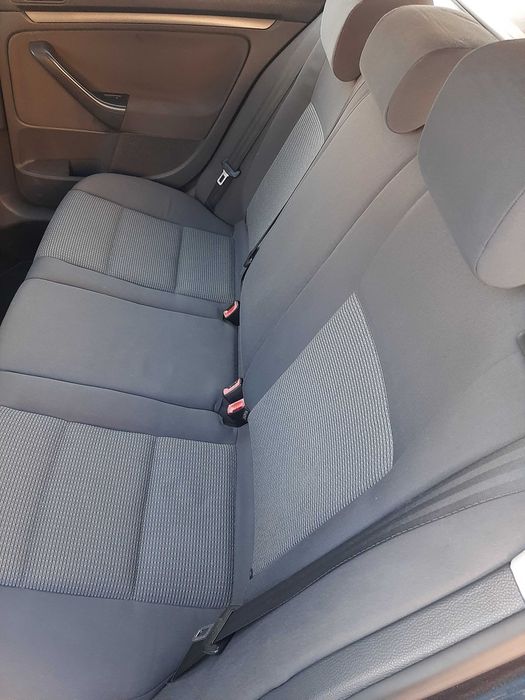 VW Golf 1.9 TDI de 105 cv ,2008