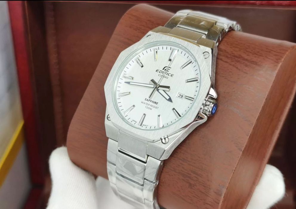 Мужские наручные часы Casio Edifice EFR-S108D