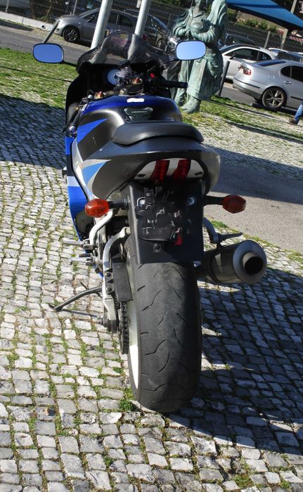 suzuki gsxr-1000 k2 2001