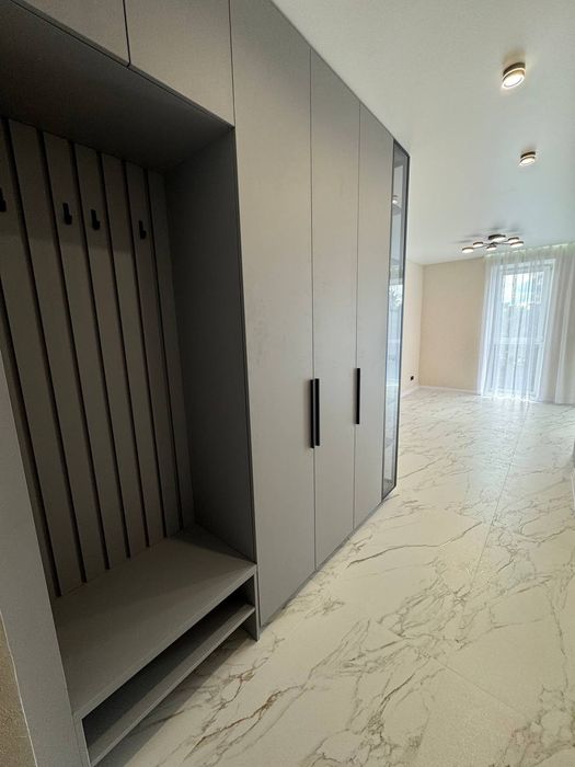 Продаж 2к квартири в центрі міста, вигляд на парк. Новий ремонт