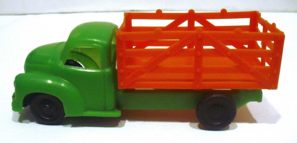 Camionete antiga da PEPE - anos 60's