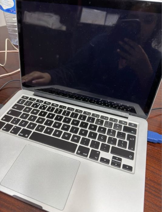 Macbook Pro 2013457924477704611842