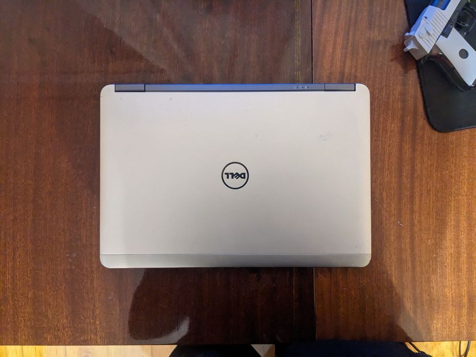 Dell Latitude E7240