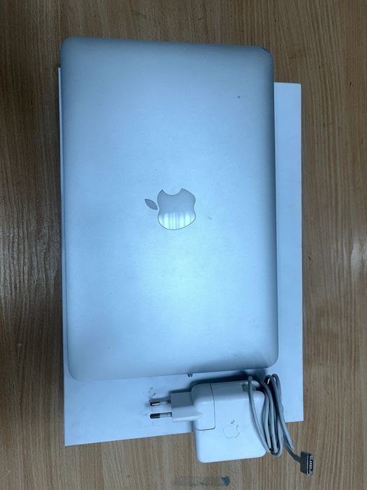Apple MacBook Air 11 A1465 128Gb
