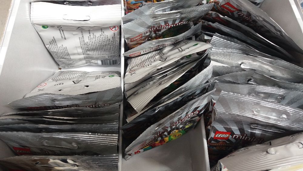 LEGO Minifigures Series 20 (Individual Figures)64584214385538120