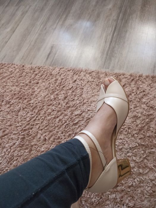 Buty ślubne Witt 37 kremowe, złoty obcas