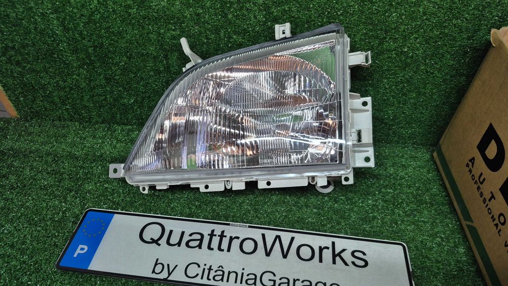 Otica Farol Esquerdo Toyota Dyna 2003 em diante Ref. 212-11A8L-LD-E NOVO
