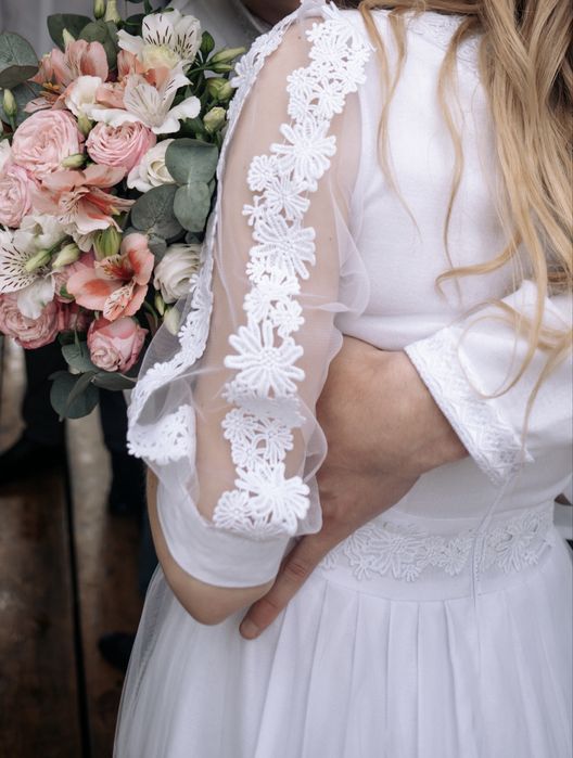 Весільна вишита сукня. Розмір S. 1650 грн.