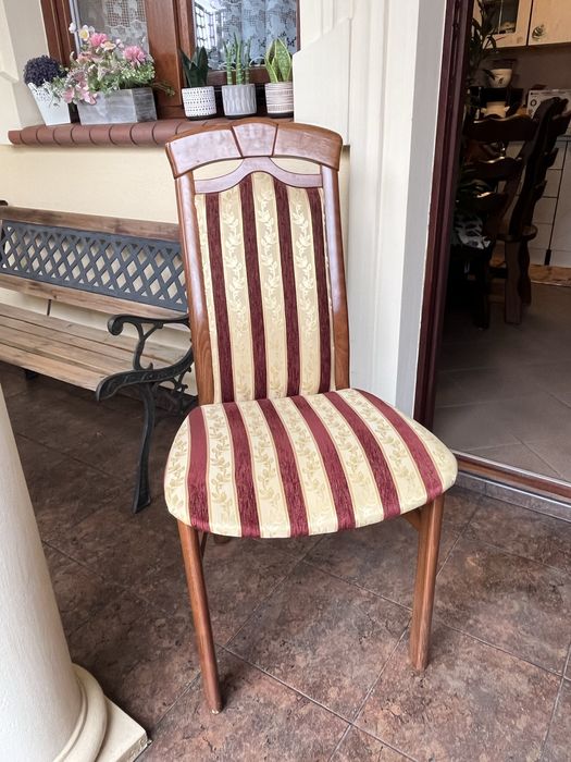 10 krzeseł stylowych tapicerowanych