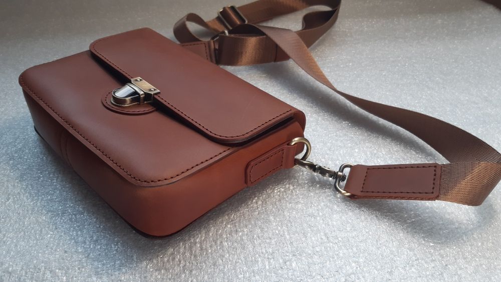 Женская сумочка из натуральной кожи.