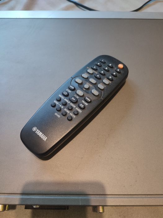 Odtwarzacz DVD Yamaha S550