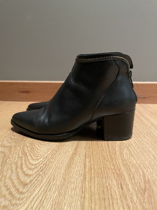 Botas/botins pretos em pele N36