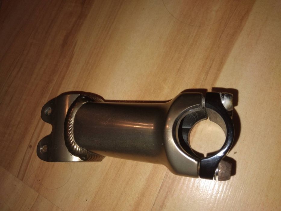 Mostek rowerowy, długość 8,5 cm.