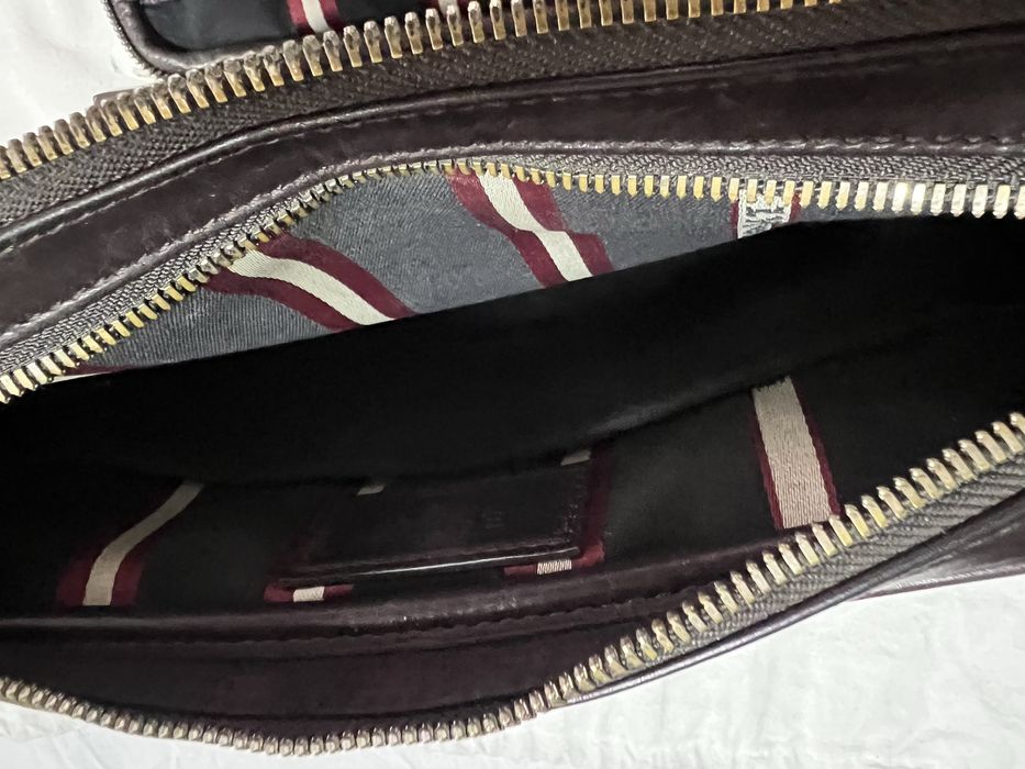 Bolsa / Necessaire de Mão BALLY em Pele Original (Como Nova) + Dustbag