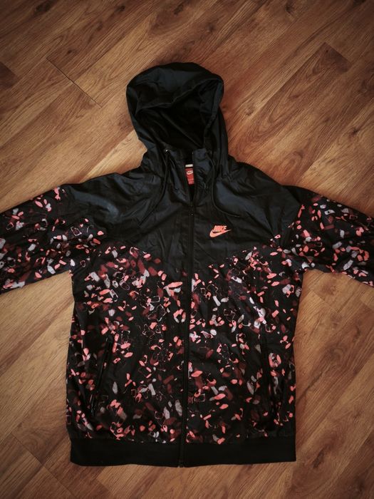 Чоловіча вітровка Nike Windrunner