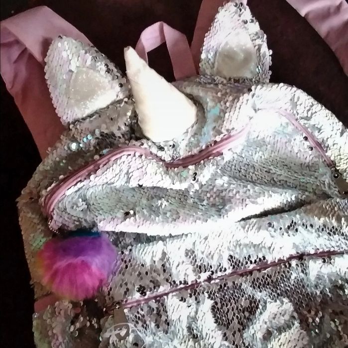 Mochila unicórnio lantejoulas prata e rosa