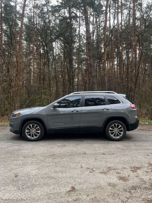 Продам Jeep Cherokee 2020 року