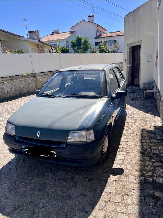 Renault Clio 1994 — photo 5