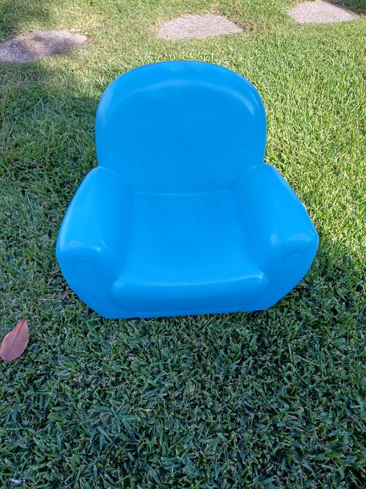 Sofá em plástico Chicco
