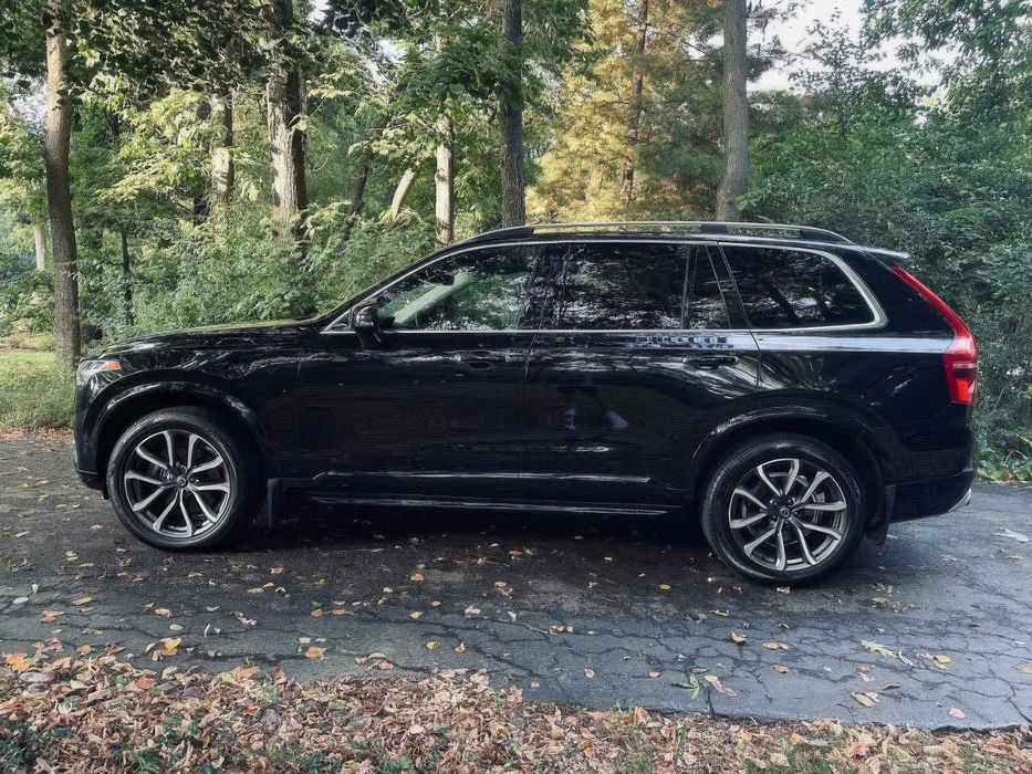 Volvo XC90 T5 Momentum 7-Passenger      2018