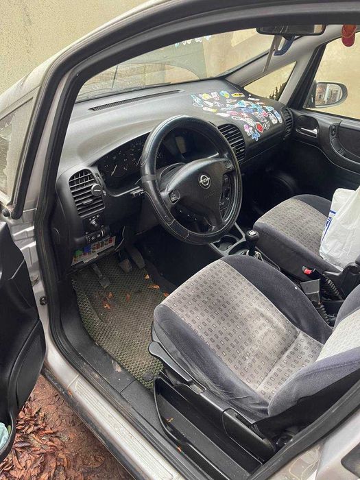 Opel Zafira 2001 2l дизель