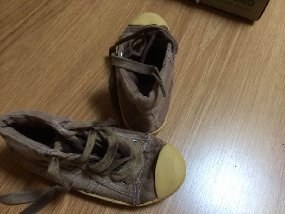 sapatos/Sandalias/tenis/chinelos natação nº29 alguns novos