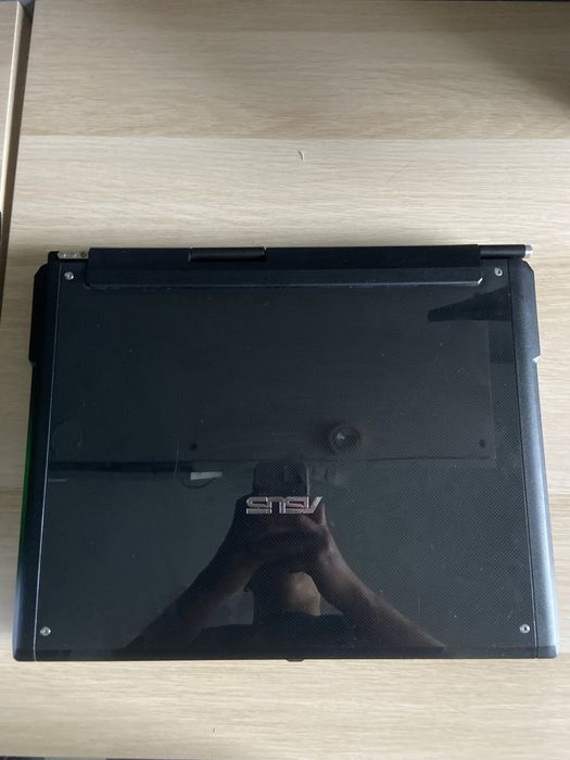 Retro laptop gamingowy ASUS G1S C2D T7300 3 gb 8600m gt 120gb SSD