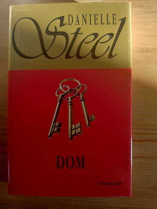 Dom Danielle Steel
