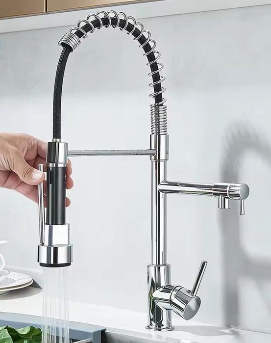 Torneira de Cozinha Profissional com Chuveiro Extensível – Nova e Selada