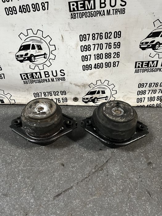 Подушка двигуна ML 164 om642, опора двигуна MB W164