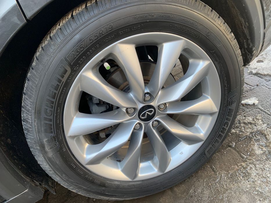 Infinity Qx50 кросовер