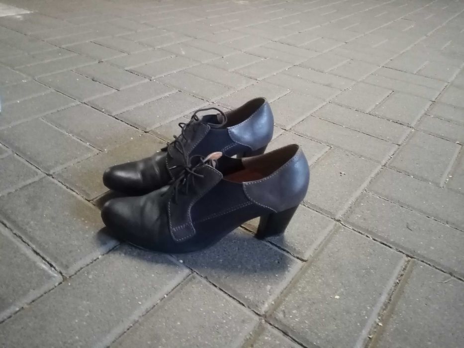 Buty damskie ze skóry 41