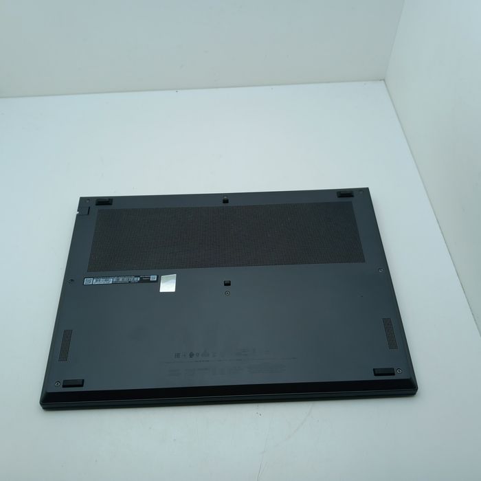 Laptop MSI PRESTIGE 16 AI EVO 16 " Evo B2VMG Idealny