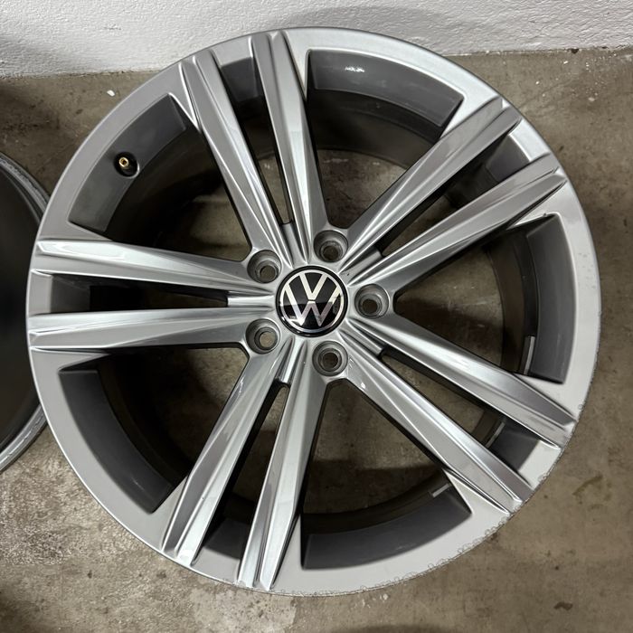 Alufelgi 18" Oryginalne Volkswagen Tiguan R line Arteon Passat