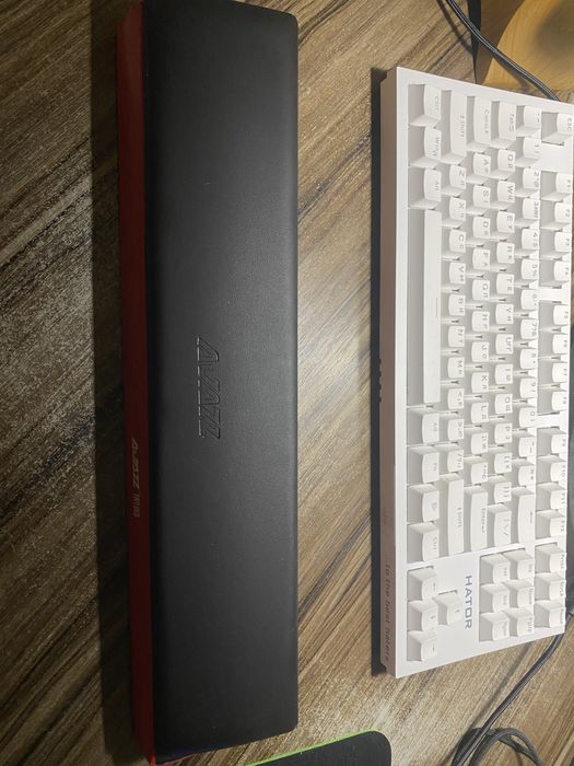 Підставка під кісті рук