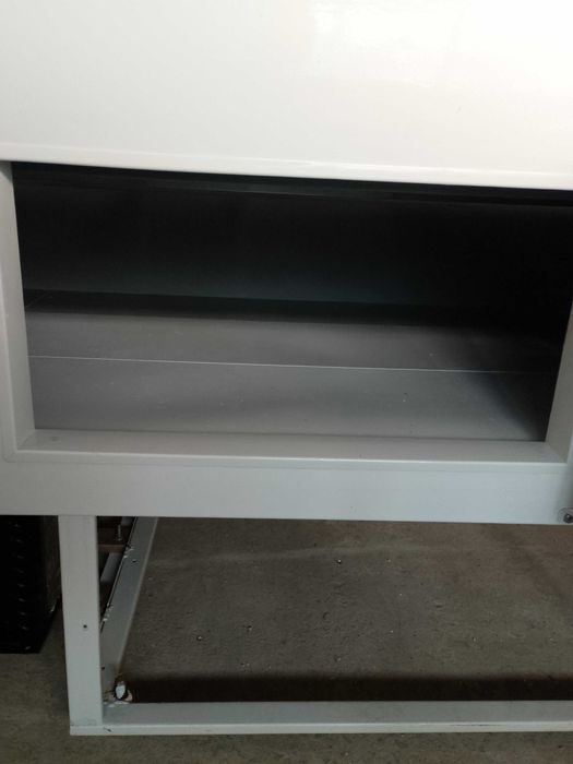 холодильная  витрина 2.5 м " Технохолод "  2 шт