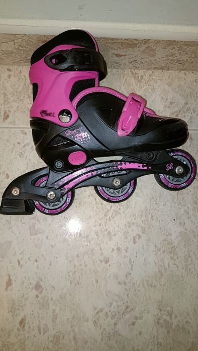 Patins em linha de menina