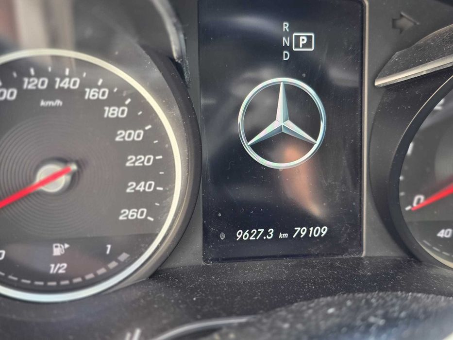 Mercedes-Benz C 220 — fotografia 11