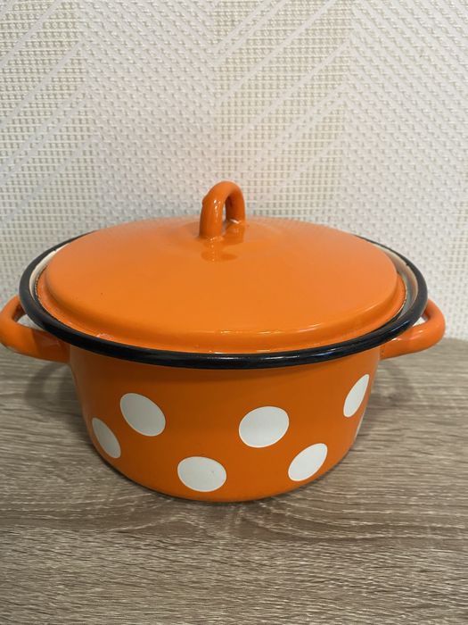 Кастрюля эмалированая 2л и 1,5 л