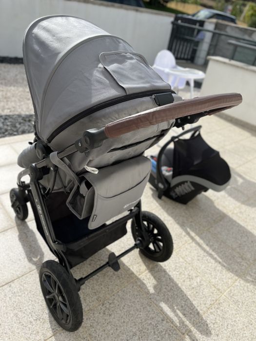 Carrinho de bebé + Babycoque (com alcofa)